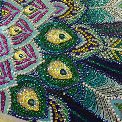 Grüner Pfau Sonderform Diamond Painting