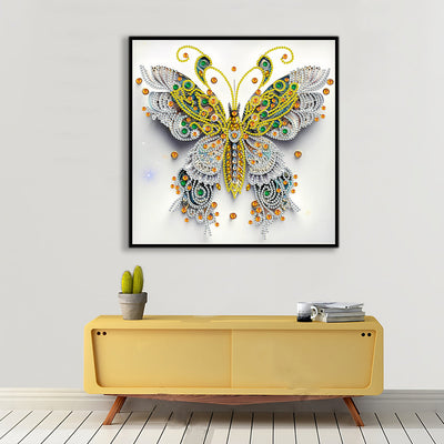 Weiß Grün und Gold Schmetterling Sonderform Diamond Painting