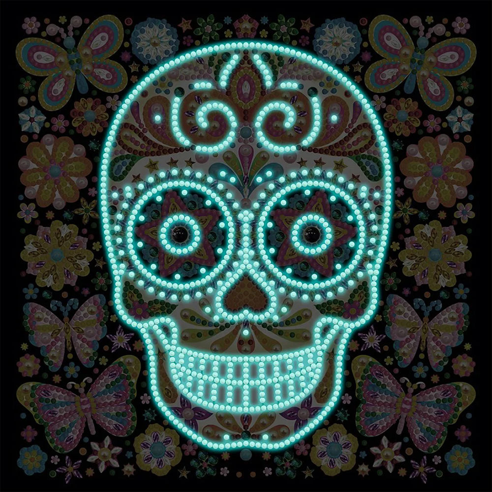 Totenkopf und Schmetterling Leuchtend Sonderform Diamond Painting