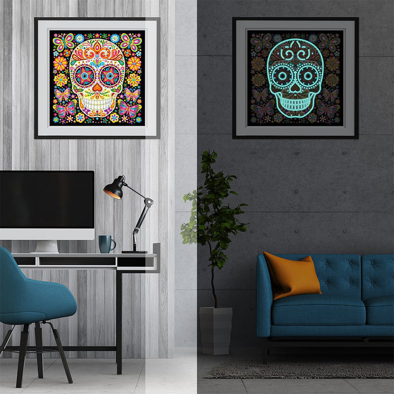 Totenkopf und Schmetterling Leuchtend Sonderform Diamond Painting