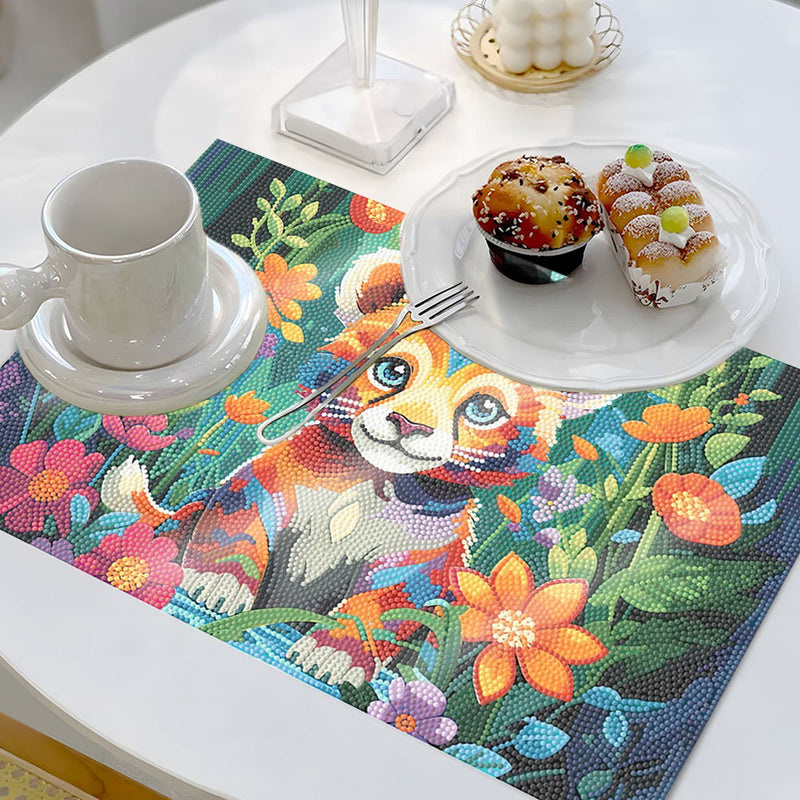 Tigerbaby unter Blumen Tischset für Wohndekoration Diamond Painting