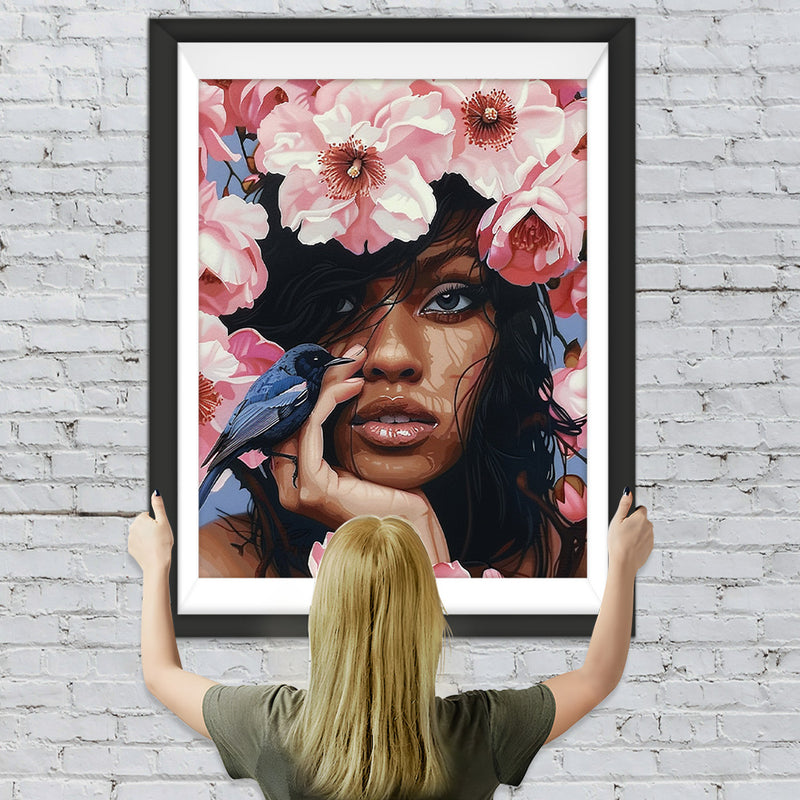 Afrikanische Frau, rosa Blumen und blauer Vogel Diamond Painting