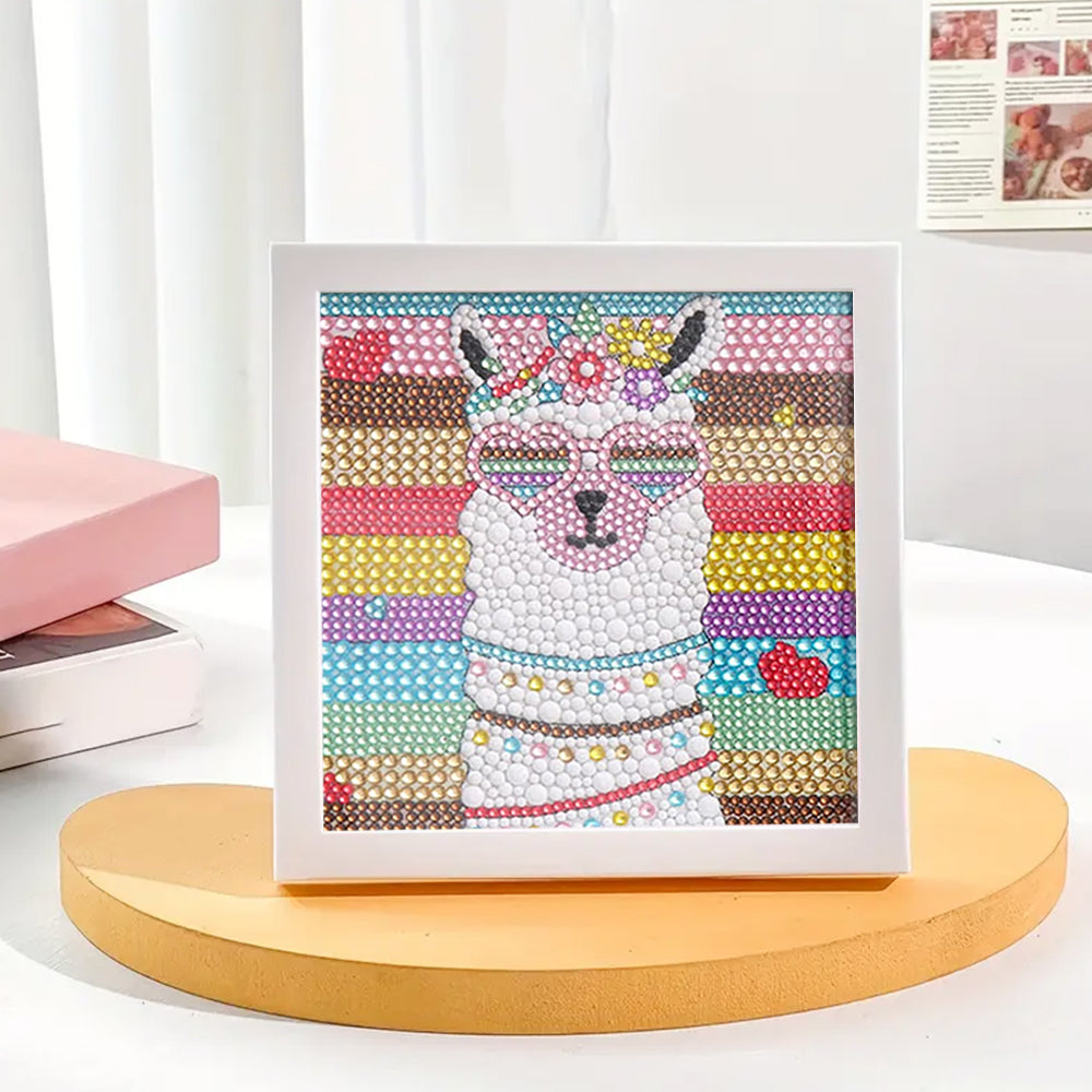 Alpaka trägt eine Herz-Sonnenbrille Mini-Kristallpünktchen Diamond Painting