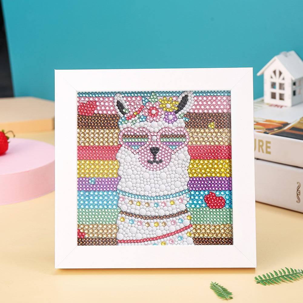 Alpaka trägt eine Herz-Sonnenbrille Mini-Kristallpünktchen Diamond Painting