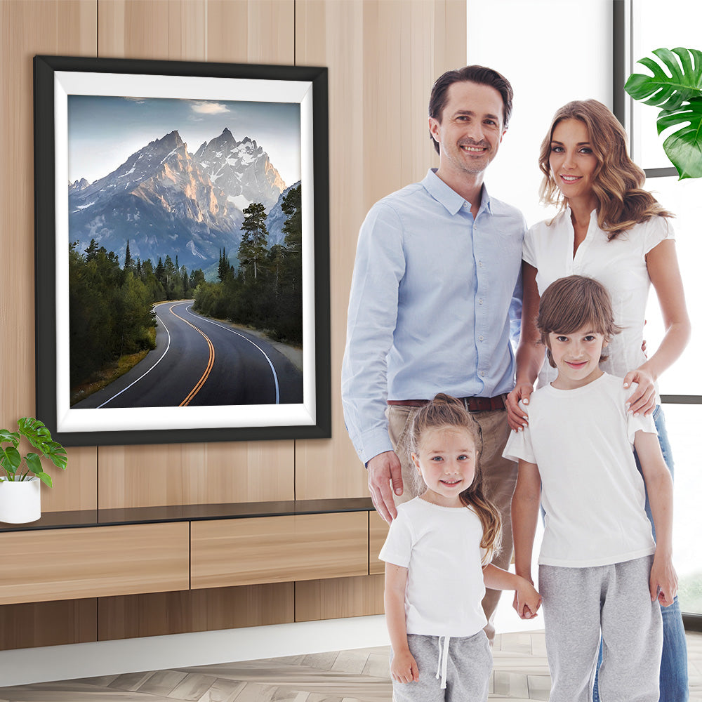 Autobahn am Fuß des Berges Diamond Painting