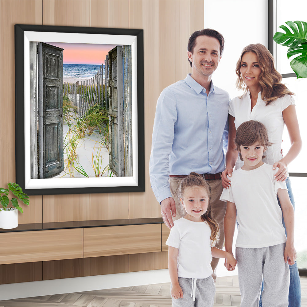 Bambuszaun, Meer und Holztür Diamond Painting