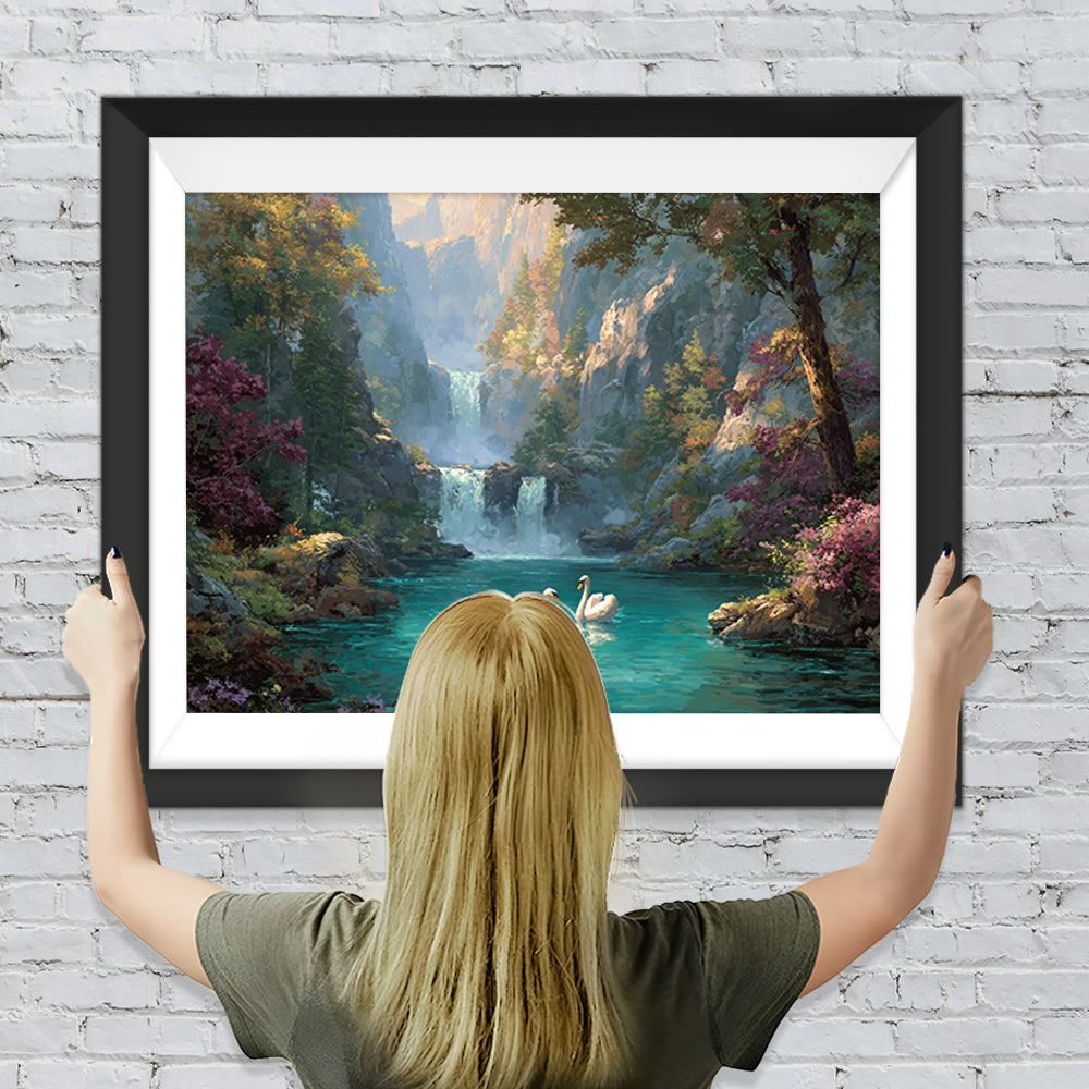Bergwasserfälle und Schwäne Diamond Painting