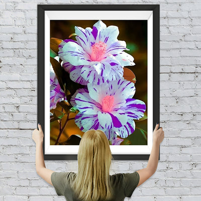 Blau-lila Blumen Diamond Painting