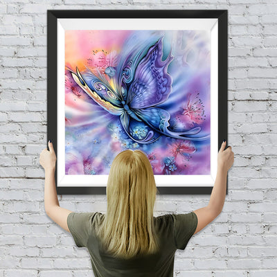 Blau-lila Schmetterling und Blumen Diamond Painting