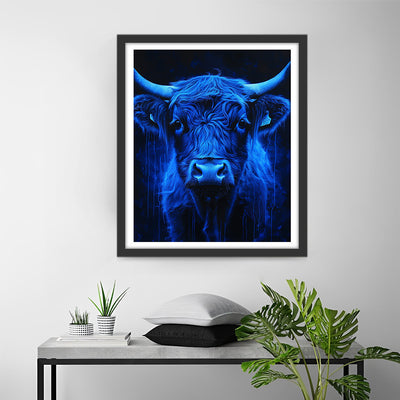 Blaue Hochlandkuh in Dunkelheit Diamond Painting