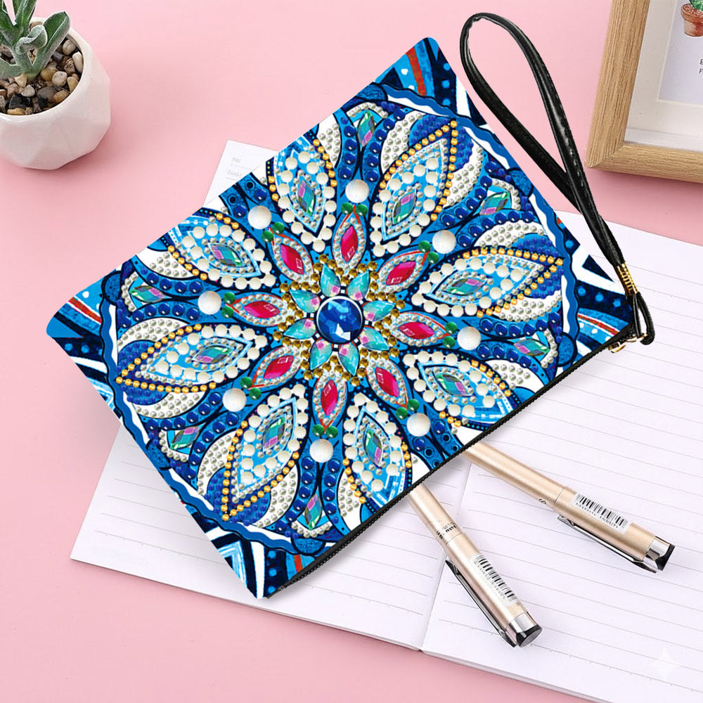 Blaues Blütenblatt Mandala Diamond Painting Handgelenktasche