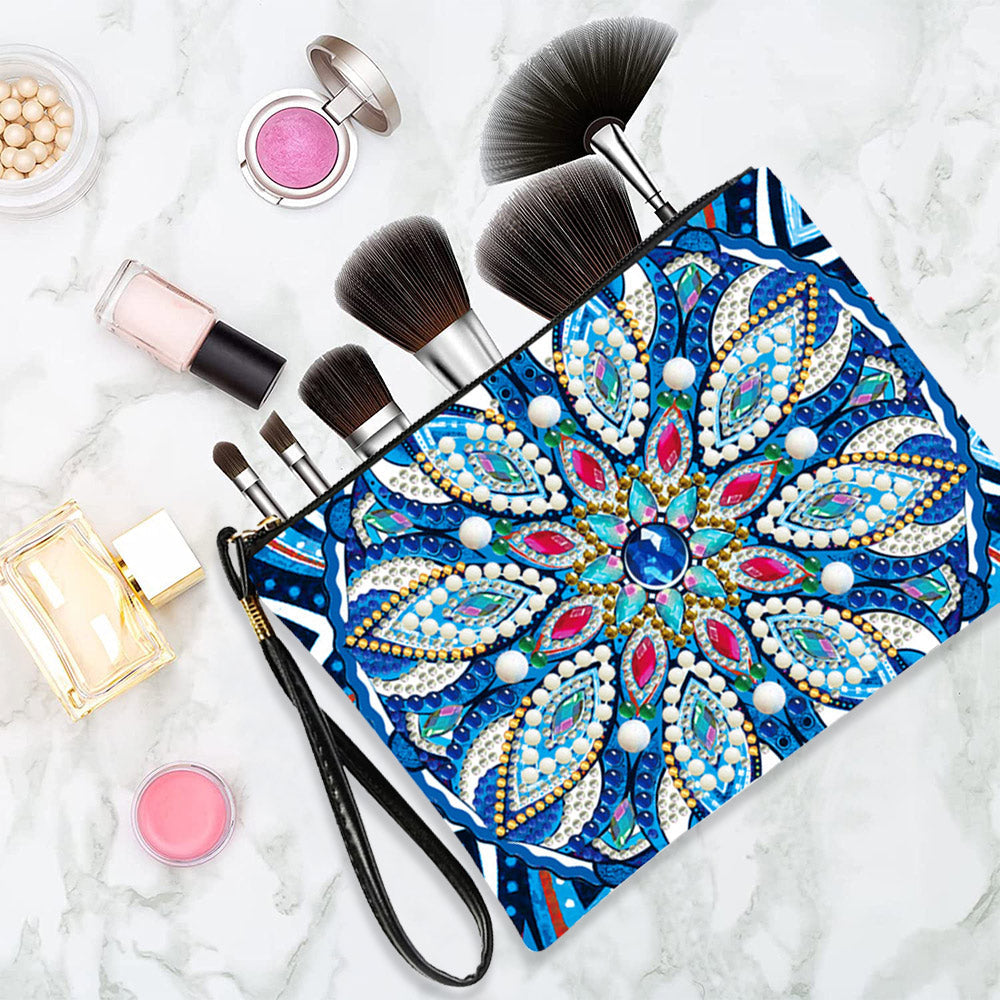 Blaues Blütenblatt Mandala Diamond Painting Handgelenktasche