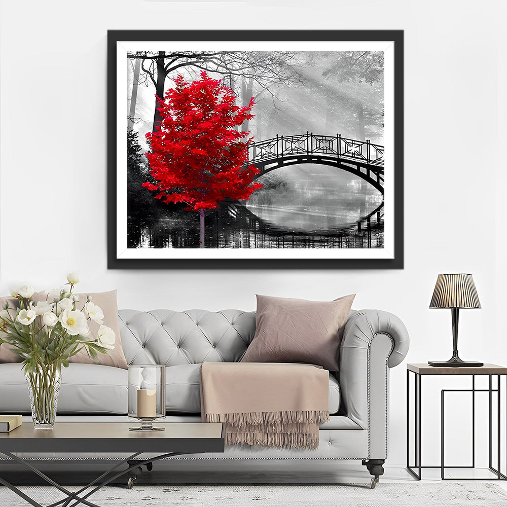 Brücke und roter Baum im Wald Diamond Painting
