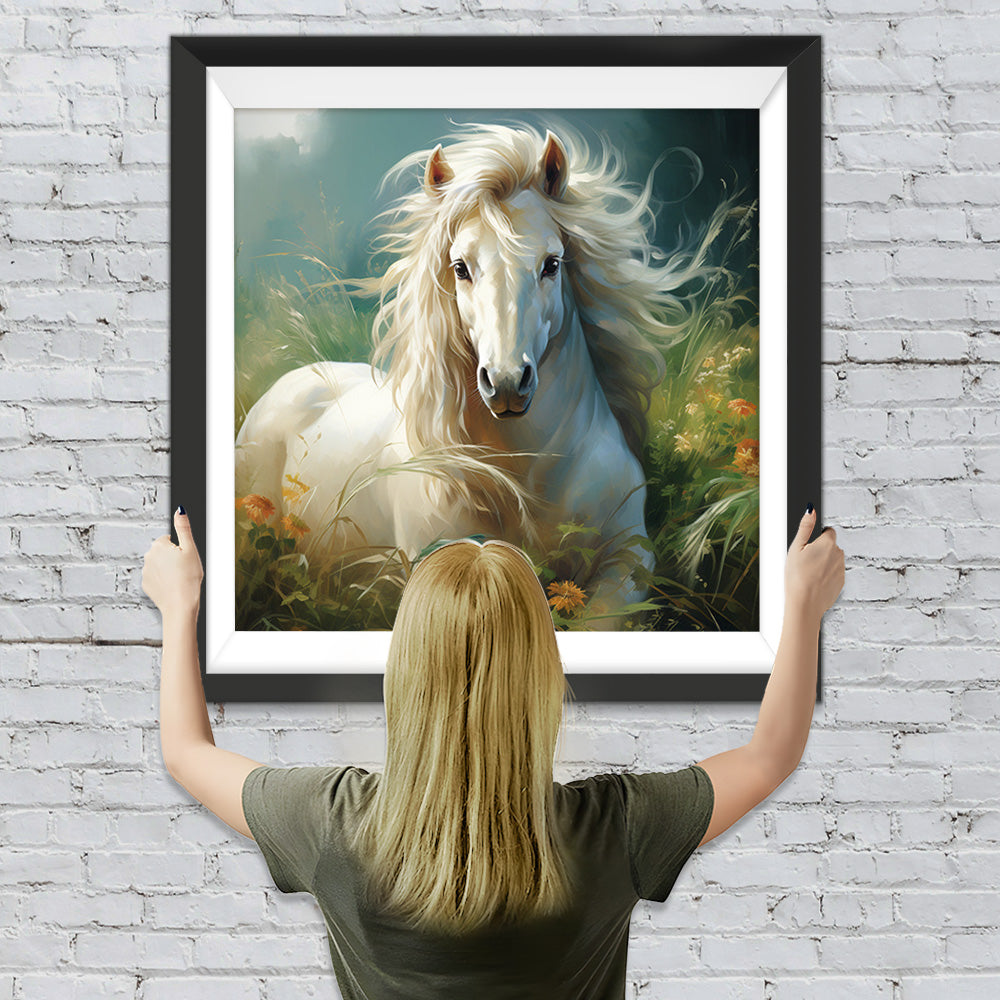 Das weiße Pferd im Gras Diamond Painting