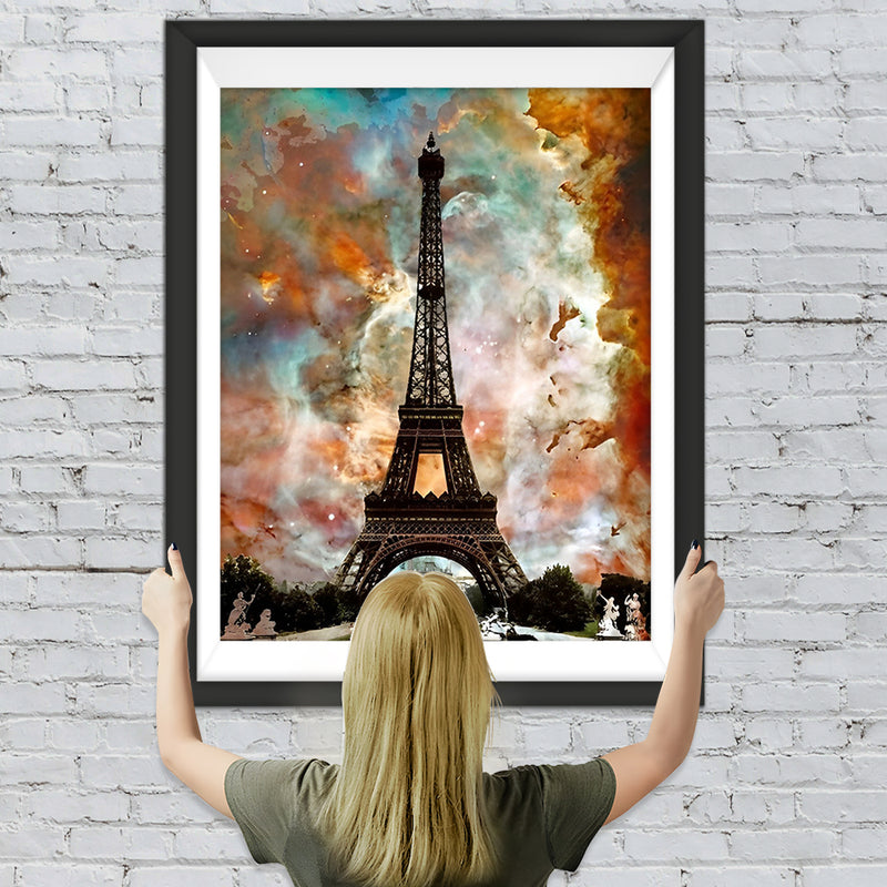 Eiffelturm und dicke Wolken Diamond Painting