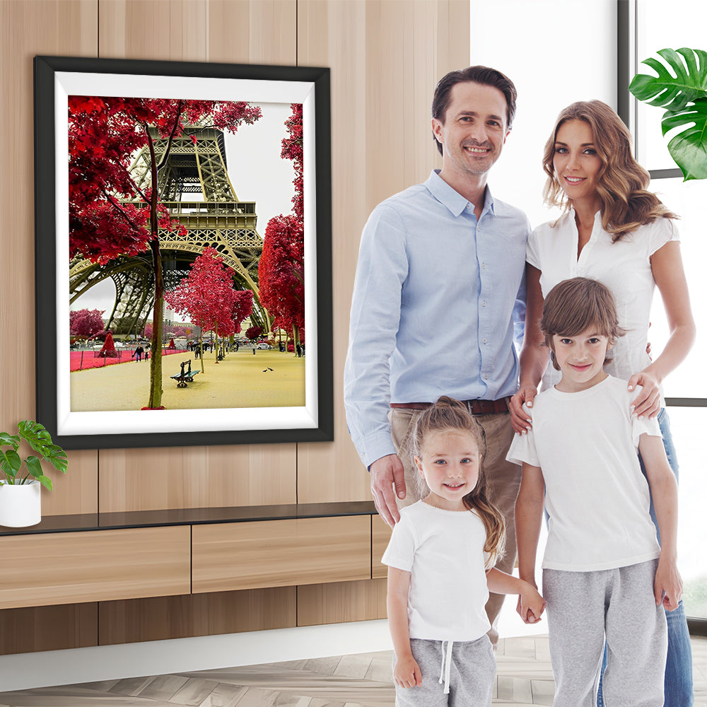 Eiffelturm und rote Bäume Diamond Painting