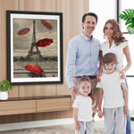 Eiffelturm und rote Regenschirme Diamond Painting