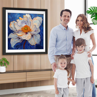 Eine weiße Blume mit orangenen Staubgefäßen Diamond Painting