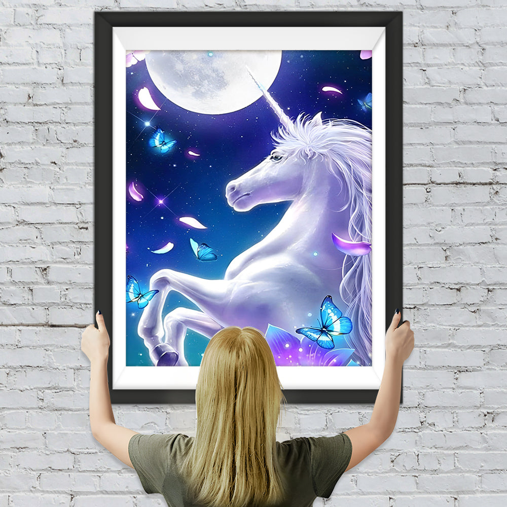 Einhorn und Schmetterlinge unter dem Vollmond Diamond Painting