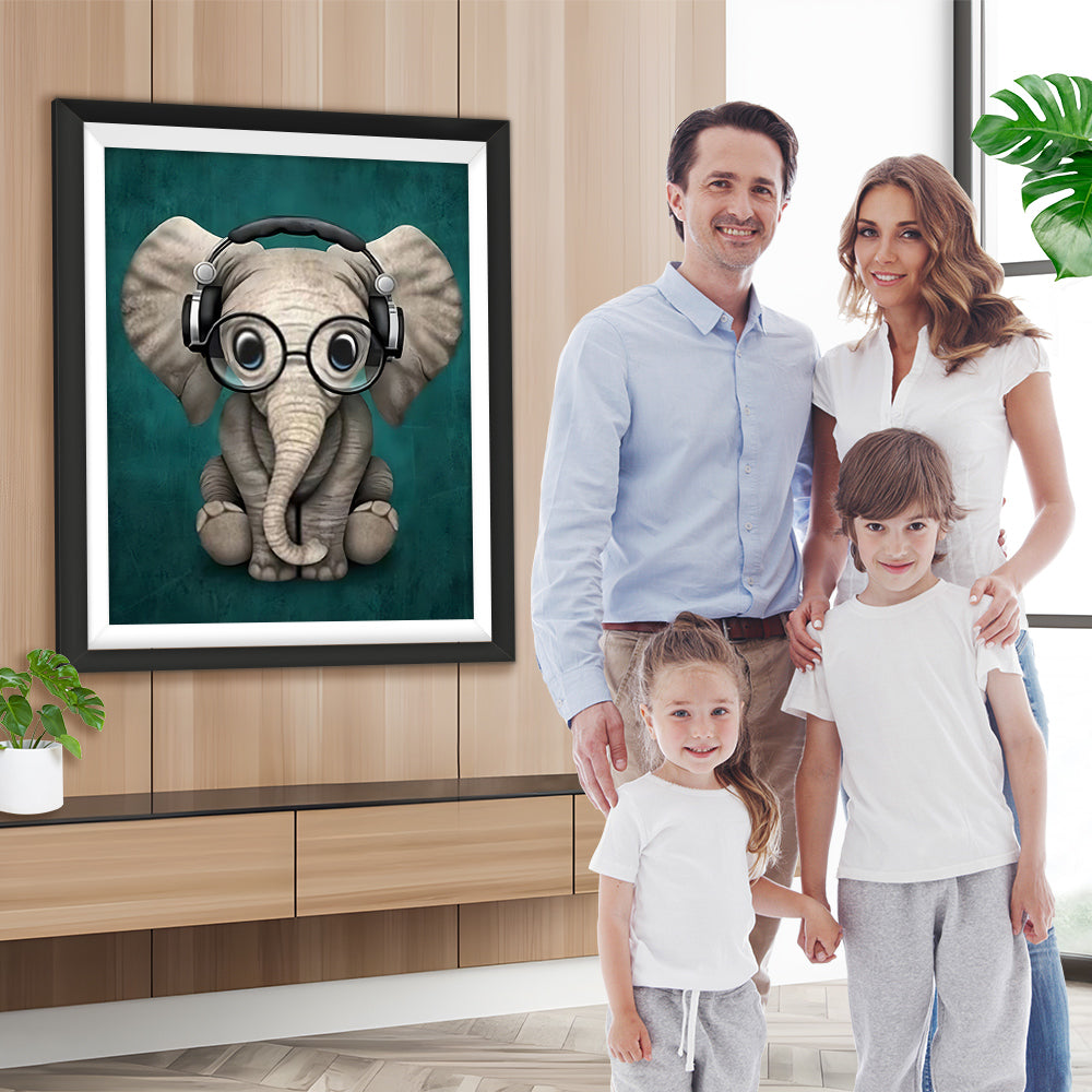 Elefantenbaby mit Brille und Kopfhörer Diamond Painting