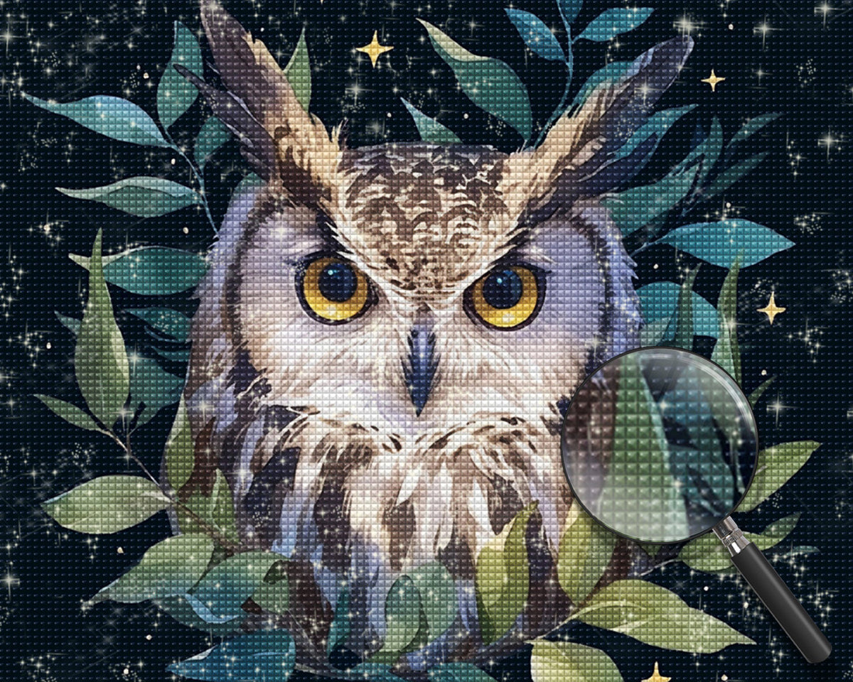 Eule unter grünen Blättern Diamond Painting