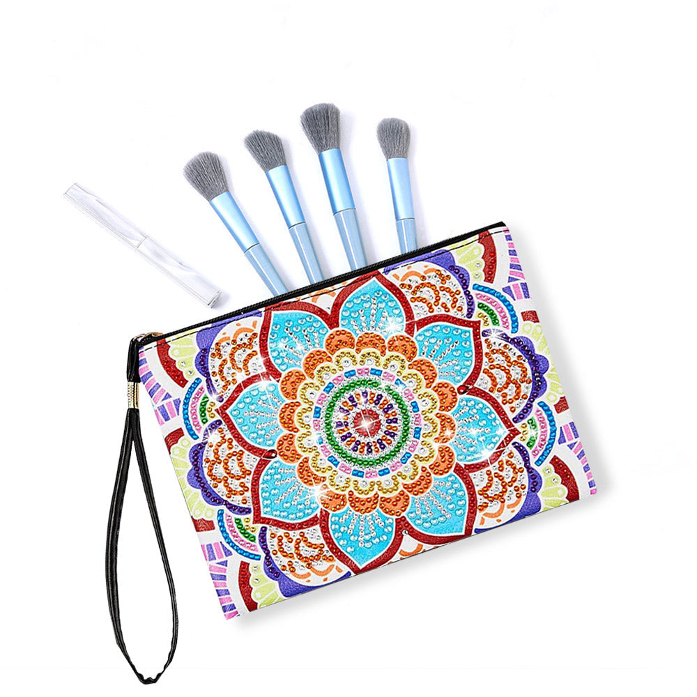 Farbenfrohes Mandala mit vielen Blütenblättern Diamond Painting Handgelenktasche