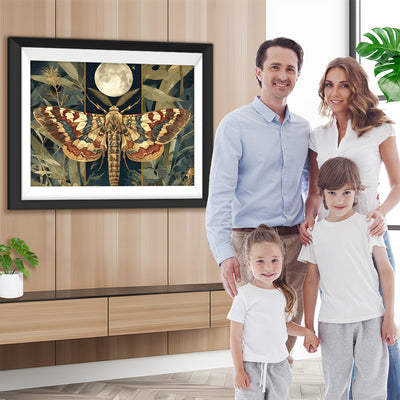 Fliegende Motte und Vollmond Diamond Painting
