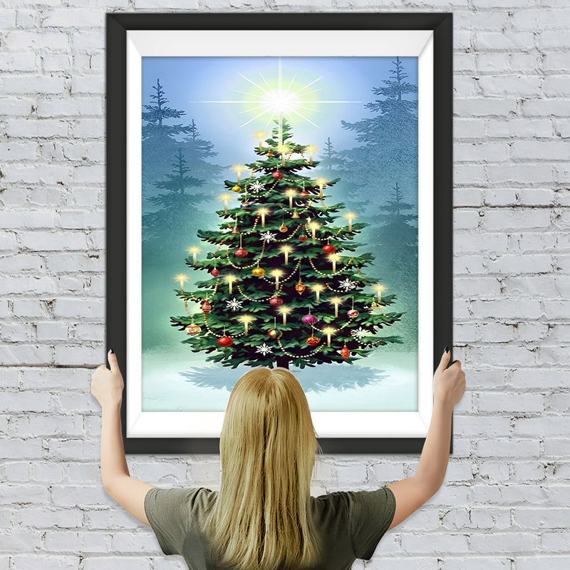 Glitzernder Weihnachtsbaum im Wald Diamond Painting