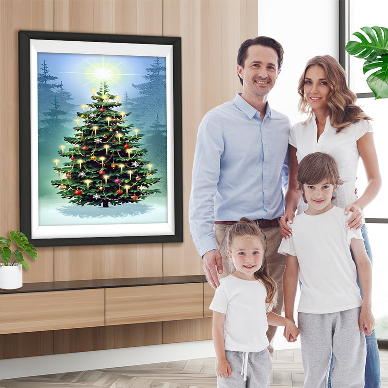 Glitzernder Weihnachtsbaum im Wald Diamond Painting