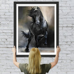Glücklich laufendes schwarzes Pferd Diamond Painting