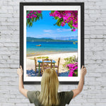 Holztisch und Stühle am Meer Diamond Painting