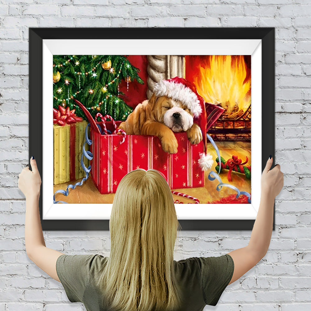 Hund und Weihnachtsbaum neben dem Kamin Diamond Painting