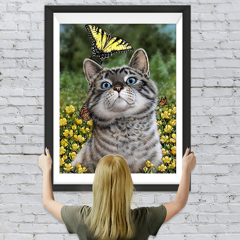 Katze, gelber Schmetterling und Blumen Diamond Painting