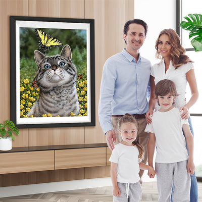 Katze, gelber Schmetterling und Blumen Diamond Painting