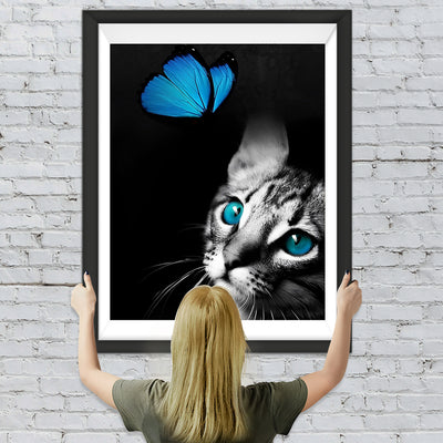 Katze mit blauen Augen und blauer Schmetterling Diamond Painting