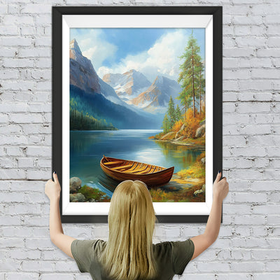 Kleines Holzboot auf dem Bergsee Diamond Painting
