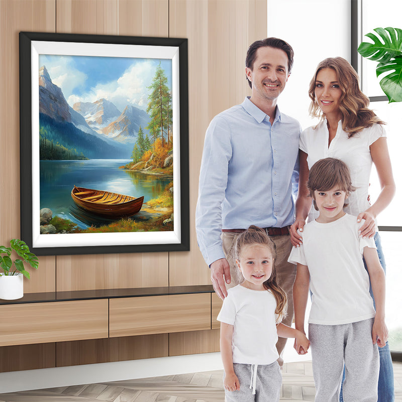 Kleines Holzboot auf dem Bergsee Diamond Painting