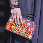 Leidenschaftliches rotes Mandala Diamond Painting Handgelenktasche