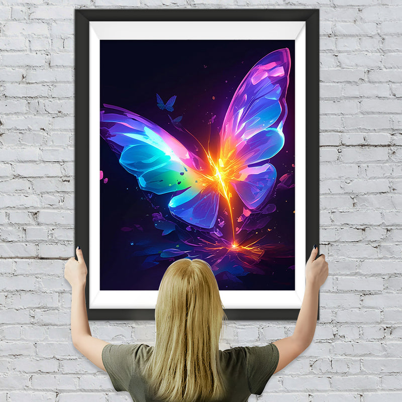 Leuchtender Schmetterling in der Dunkelheit Diamond Painting