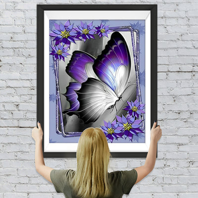 Lila Schmetterling und Blumen Diamond Painting