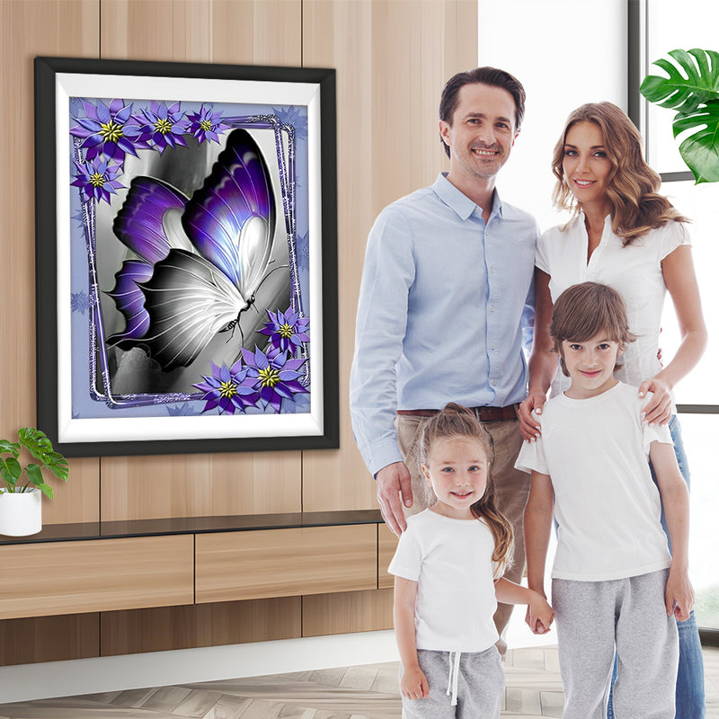 Lila Schmetterling und Blumen Diamond Painting