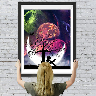 Mädchen und Mond unter den Planeten Diamond Painting