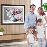 Magnolien und Orchidee in weißer Vase Diamond Painting