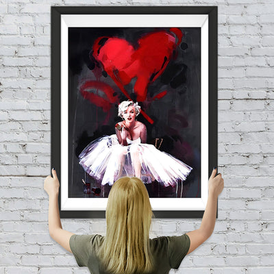 Marilyn Monroe in einem weißen Kleid und einem roten Herz Diamond Painting