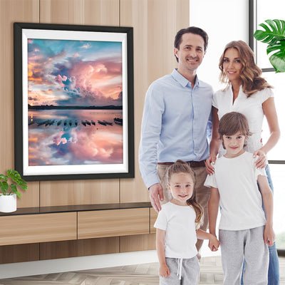 Meer und Boote unter rosa Wolken Diamond Painting