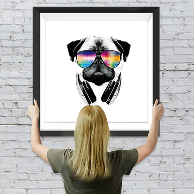 Musik hörender Hund mit farbiger Brille Diamond Painting