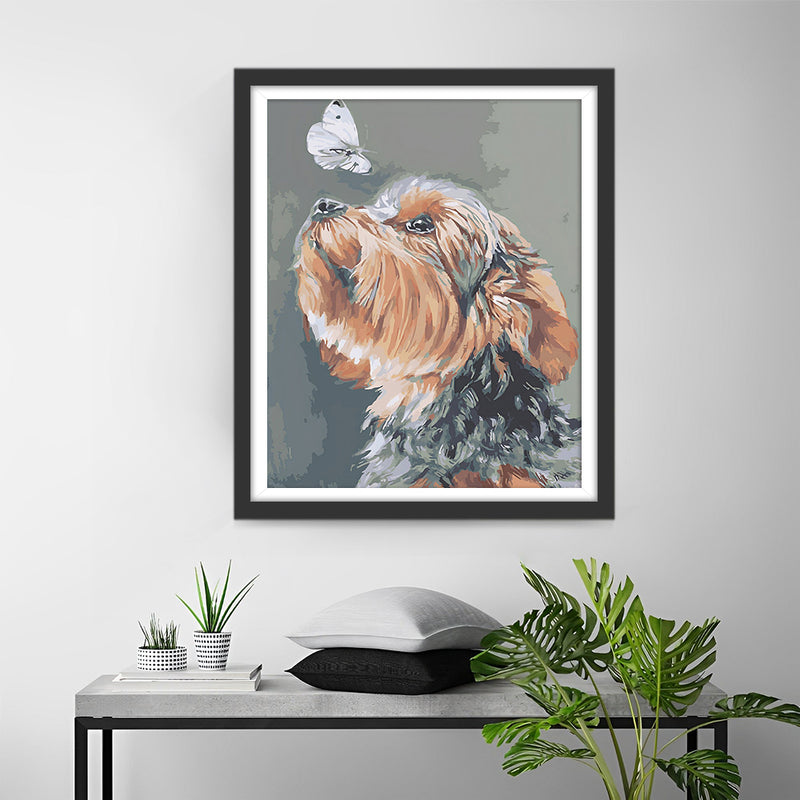 Niedlicher Hund und Schmetterling Diamond Painting