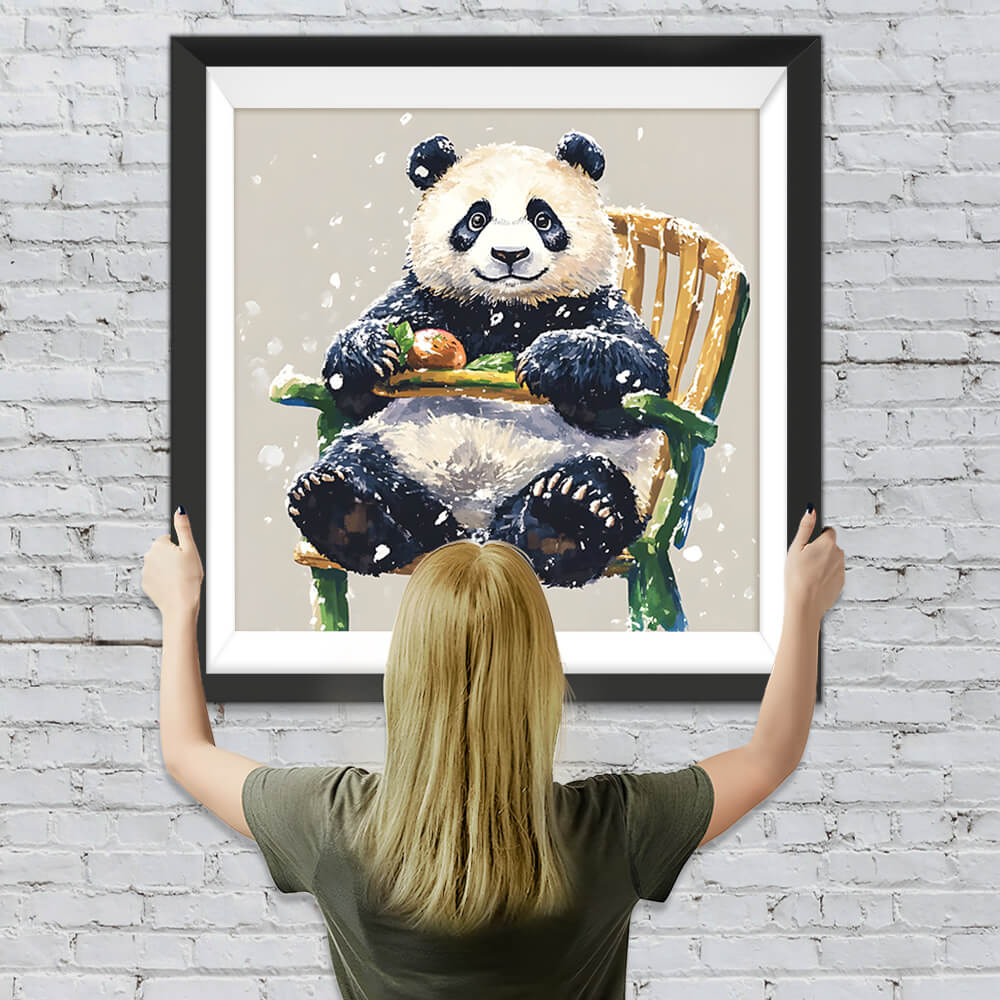 Panda auf einem Bambusstuhl sitzend Diamond Painting