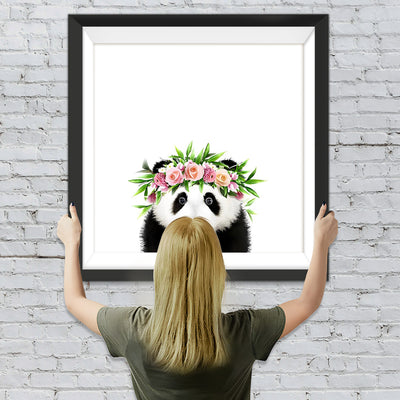 Panda mit Blumenkranz auf dem Kopf Diamond Painting