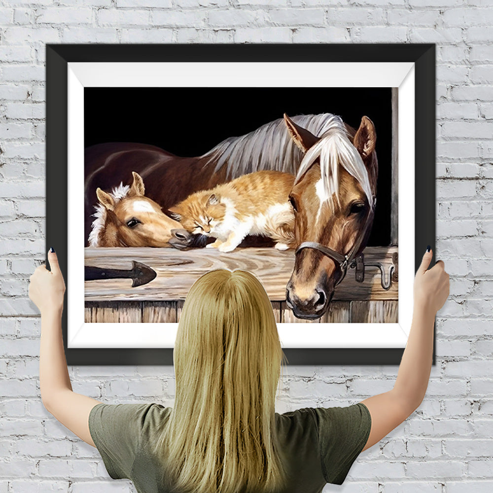 Pferde und Katze im Stall Diamond Painting